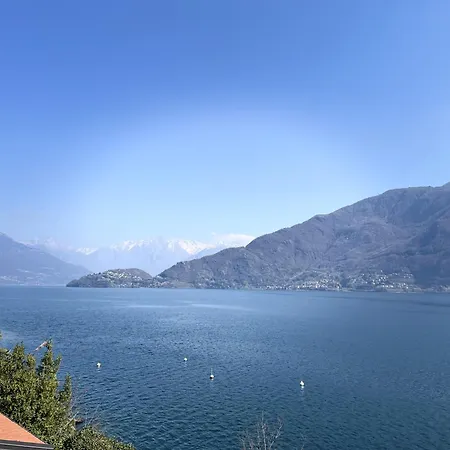 Lakeside Del Pierangelo: Ginko شقة كريميا