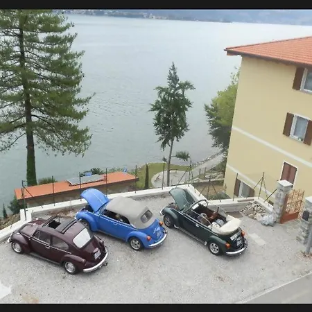 Lakeside Del Pierangelo: Ginko شقة كريميا